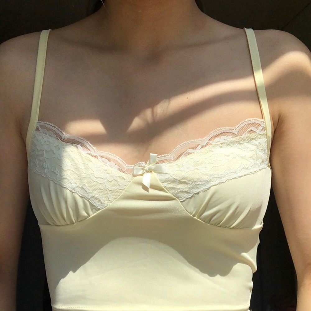 💫 yellow crop top ✨